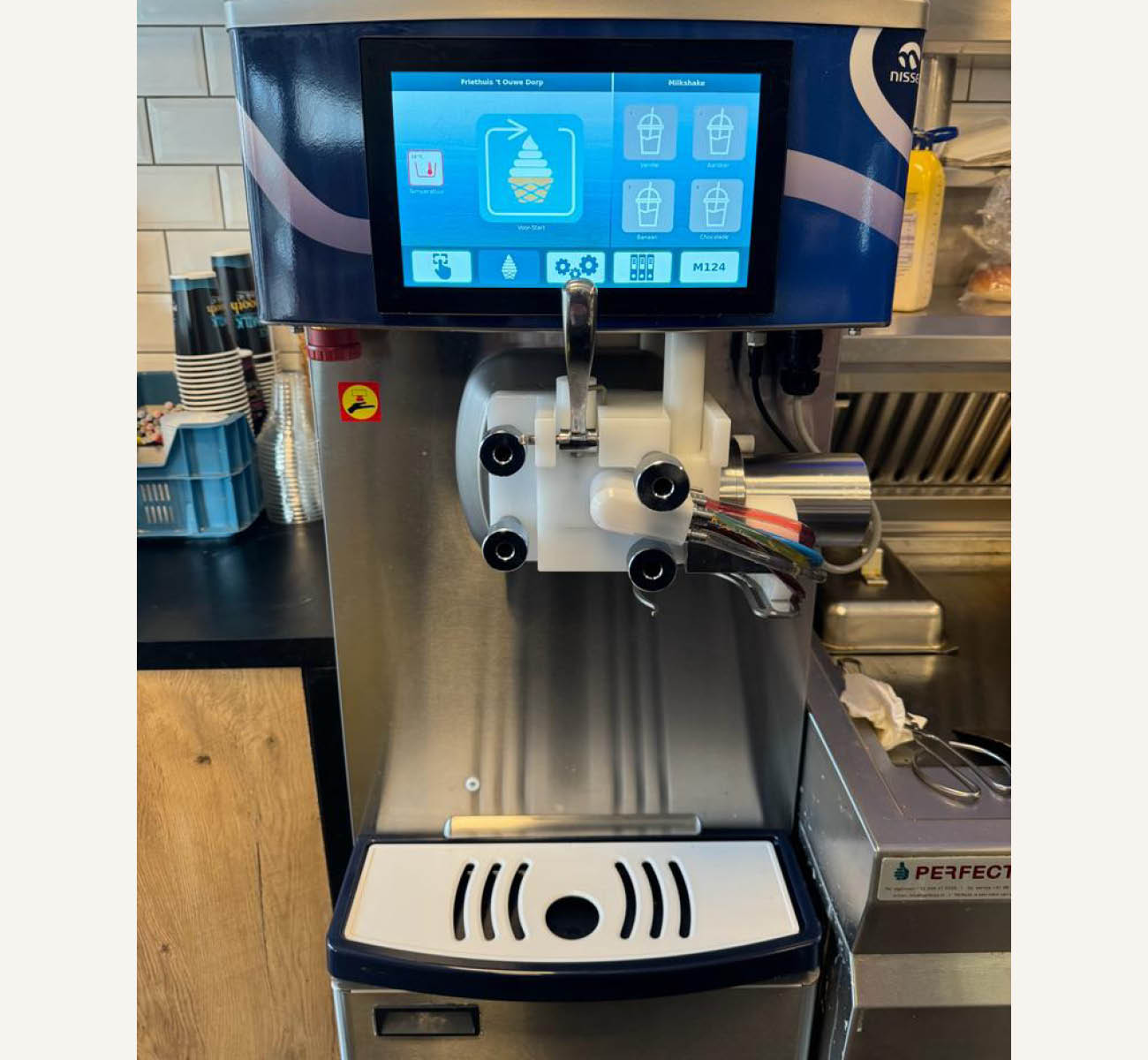 Smulijsnederland | Reparatie en Onderhoud Nissei Softijsmachine